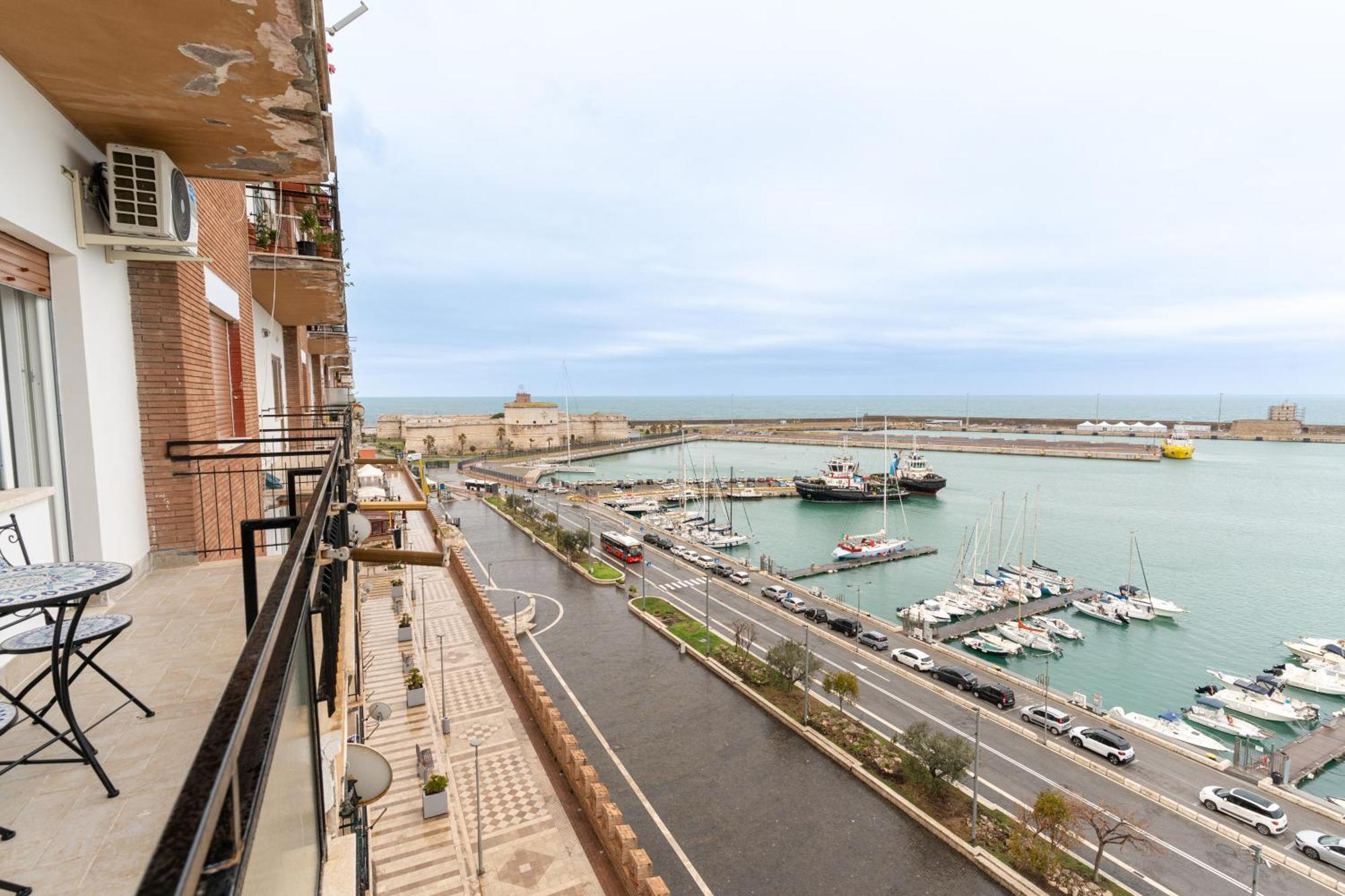 L'Onda Affittacamere Civitavecchia Eksteriør billede
